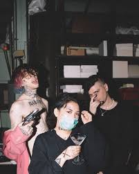 Wait Right Here I Ll Be Back In The Morning Lil Peep Pin By Maurshae King On Lil Peep Heavens Only Hellboy Peeps Lil Peep Hellboy Lil Pump