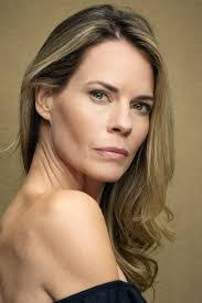 Roxanne Larson's Instagram, Twitter & Facebook