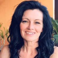 20+ "Sara Corre" profiles