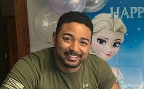 Derek Floyd's Instagram, Twitter & Facebook