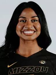 Colleen Finney's Instagram, Twitter & Facebook