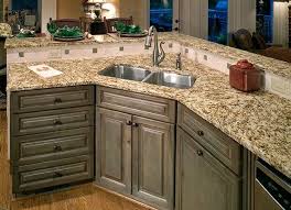 Many people want to change the look of their kitchen cabinets and often are overwhelmed at the idea of a total kitchen makeover. Tips For Painting Kitchen Cabinets How To Paint Kitchen Cabinets