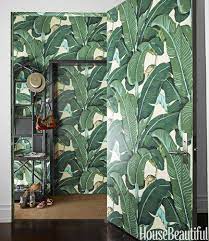 A banana leaf pattern that is bright and oh so tropical. Blanche Devereaux S Fancy Bedroom Palm Leaf Wallpaper Leaf Wallpaper Palm Wallpaper