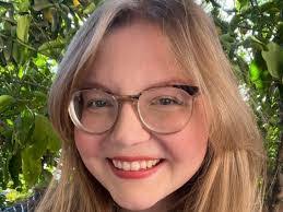 Kara Hatch's Instagram, Twitter & Facebook