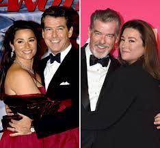 Pierce brosnan obe is an irish actor, film producer and environmental activist. Pierce Brosnan And Wife Keely Shaye Smith Couple S Cutest Photos