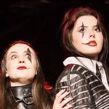 alt-Hamlet Review. A “post-Roe satire”