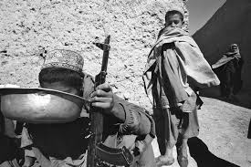 Ma quali sono le differenze tra questi gruppi del fondamentalismo islamico?. L Afghanistan Diviso Tra Stato Islamico E Taleabani