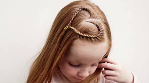 Ibiza Festival Heart Hairstyle For Girls Youtube Heart Hair Girl Hairstyles Braided Hairstyles