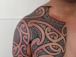 27 Striking Polynesian Tattoo Designs Slodive Polynesian Tattoo Designs Polynesian Tattoo Tattoos For Guys