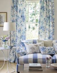 Pin By Solange Chalifoux On French Country Decorating Blue And White Living Room French Cottage Living Room Country Cottage Living Room