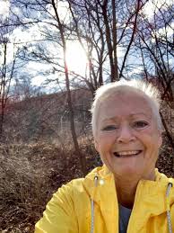 We have fence to fence sunshine in Roker Park today, the longest day, ideal  conditions for us to operate the miniature railway, and for you to enjoy a  ride. Why not come