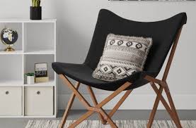 How To Select Perfect Chairs For Bedrooms