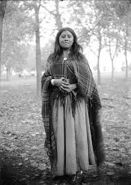Native american indian tents teepee. Rare Old Photos Of Native American Women And Children Huffpost