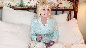 Dolly parton makes jimmy try on one of her wigs. Starting Thursday Dolly Parton Will Read Bedtime Stories To Your Kids