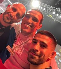 Memorable KO'S with a Smile 😃 #smiles #smile #mma #ufc #mmaufc