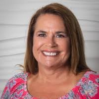 Sandra Mcleod's Instagram, Twitter & Facebook