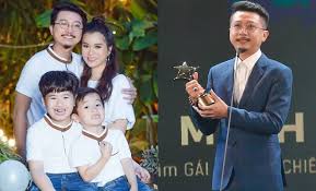 Hứa minh đạt vốn là nam diễn viên nổi tiếng duyên dáng, nhận được sự yêu thương của đông đảo khán giả. Há»©a Minh Ä'áº¡t Cáº£m Æ¡n Vá»£ Yeu Báº±ng Má»™t Tá»« Than Thuá»™c Khi Ä'oáº¡t Giáº£i ThÆ°á»Ÿng Lá»›n
