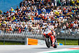 The official website of motogp, moto2 and moto3, includes live video coverage, premium content and all the latest news. Lmca7gx0xyznxm
