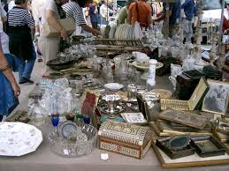 Envie d'arpenter les allées des brocantes dimanche 27 mai ? Le Calendrier Des Brocantes Dans Le Val D Oise Ce Week End La Gazette Du Val D Oise