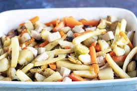 We turn to the hearty blond root vegetables like potatoes (in all their exciting variety), celeriac, and parsnips, that are so good at absorbing sauces and dressings, and retaining the flavors we pair them with. Easy Roasted Christmas Vegetables Traybake Sneaky Veg