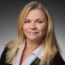 Kelly Gilmore's Instagram, Twitter & Facebook