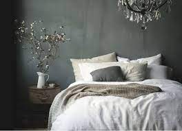 11 Schlafzimmer Mit Einer Dunkel Gefarbten Wand Wohnen Wohn Schlafzimmer Einrichten Und Wohnen