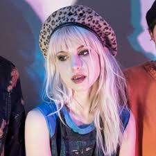 A little over one year after the release of her debut solo album, petals for armor, hayley williams has gone and done it again. Dropping Tomorrow Hayley Williams Flowers For Vases Descansos Vinylreleases