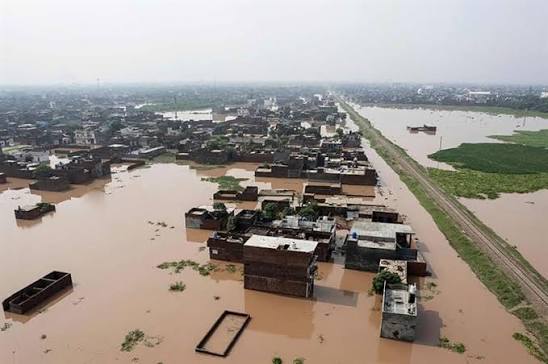 Pakistan monsoon death toll tops 100 in a month as more heavy rain forecast  The death toll from monsoon rains and flash flooding in Pakistan over the  past month surpassed 100 on