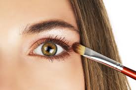 There is actually an extra layer of skin on the eyelids here are a couple of video tutorials you can watch from youtube that show tips and tricks on how to apply makeup for hooded eyes. 7 Essential Makeup Tips For Hooded Eyes Indoindians Com