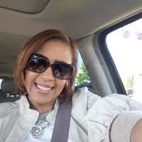 Vivian Dickson's Instagram, Twitter & Facebook