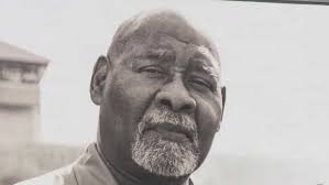 Omaha man convicted of killing police officer dies at corrections facility