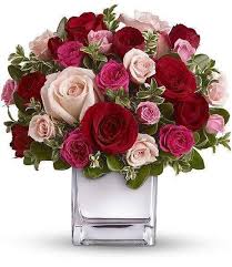 Pin By Ca Chel Gunther On Kute Krafts Anniversary Flowers Flower Arrangements Red And Pink Roses
