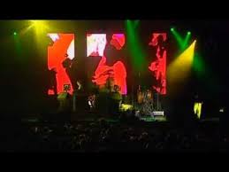 One of the best songs basement jaxx has made! Basement Jaxx Do Your Thing V Festival 2002 Live Youtube