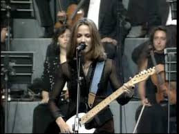 Sheryl Crow And Eric Clapton Run Baby Run Pavarotti And Friends 1996 Live Fantastic Eric Clapton Sheryl Crow Music Concert