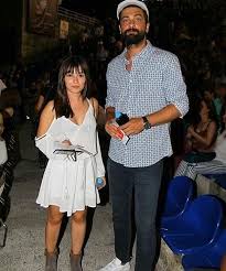 Sevda erginci's mother's name is unknown at this time and her father's name is under review. 33 Sevda Ideas Turkish Beauty Turkish Actors Celebrities