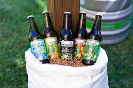 Este día se originó a través de internet pero se desconoce el motivo y carece de toda relación con la fiesta de la cerveza que se realiza en octubre, en villa general belgrano desde el año colin james farrell nació en castleknock, irlanda, el 31 de mayo de 1976. Cyberday 2021 Estas Son Las Ofertas Cerveceras Que No Te Puedes Perder
