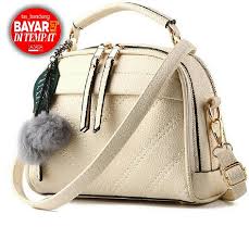 Tas branded feraagamo berasal dari perusahaan yang memproduksi barang mewah di italia. Bayar Di Tempat Milaa Bag Tas Selempang Wanita Tas Selempang Korea Tas Bandung Lazada Indonesia