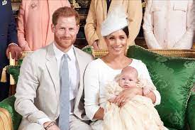 El príncipe harry y su esposa estadounidense meghan markle entraron en un terreno político en príncipe harry y su esposa rompen relaciones con tabloides británicos hartos de las mentiras según publicó the sun, el hijo de carlos de inglaterra llamó por teléfono a david beckham para. Dan A Conocer El Nombre De La Madrina De Archie El Hijo Del Principe Harry Y Meghan Markle El Civico