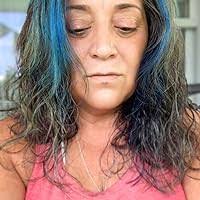 Jayme Holmes's Instagram, Twitter & Facebook