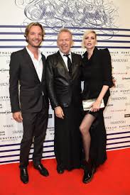 Find the perfect markus langes swarovski stock photos and editorial news pictures from getty images. Swarovski On Twitter Markus Langes Swarovski At Last Night S Preview Of The Jpgmuc Exhibition Jpgaultier Nadjaauermann Kunsthallemuc Http T Co Yzdzhjxpnh