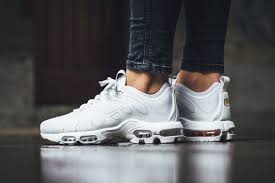Mustcop Air Max Plus Ultra White Missbish Women S Fashion Fitness Lifestyle Magazine Nike Air Max Nike Air Max Plus Nike Women Fashion