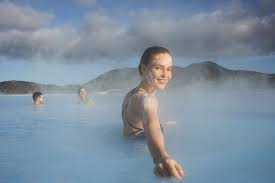 Brooke Shields And The Cast Of 'Blue Lagoon' 39 Years After The Movie Was  Released - Vblogx