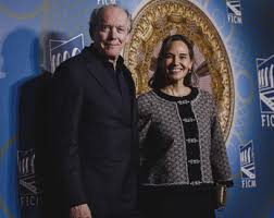 El gobernador de michoacán, silvano aureoles, empujó a un manifestante durante inmediatamente después del incidente, un miembro del equipo de seguridad de aureoles, el cual portaba un arma. El Ficm Inaugura Su 17Âª Edicion Con El Estreno En Mexico De El Joven Ahmed