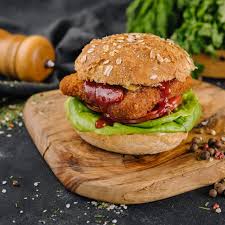 Punem si vinul , adaugam si 200 ml apa ( eu am pus atata deoarece curcanul a fost de casa si se coace mai greu ).acoperim cu o folie si. Pulpe Superioare De Curcan Rumenite La Cuptor Penes