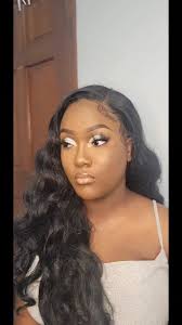 Hello everyone , I am a Pro/spfx mua , licensed esthetician , and plus  model. 💥, I'm currently in STL.