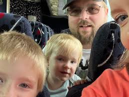 Fundraiser for Julia Dailey by Crystal King : Charlie and Julia Dailey  House Fire