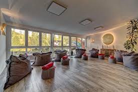 Bianca, charly und carl mit team sind stets bemüht ihnen einen bezaubernden aufenthalt zu bereiten. Hotel Regenbogenland Zum Kramerwirt Rolling Pin