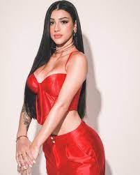 Bia Miranda - Free pics, galleries & more at Babepedia