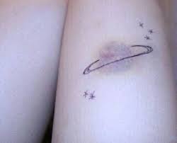 29 صورة لأشخاص استخدموا الوشوم tattoos لتغطية حروق وندبات في أجسامهم بطريقة مبدعة فن صورة 12 grunge aesthetic aesthetic grunge bruises