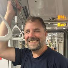 Hive's attitude towards Carol changing